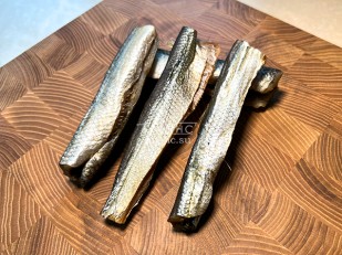 Камбала (соломка): Корюшка вяленая (тушка)