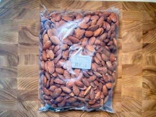 Сурские гренки Холодец с горчицей (100 гр): Миндаль ж/с со вкусом 